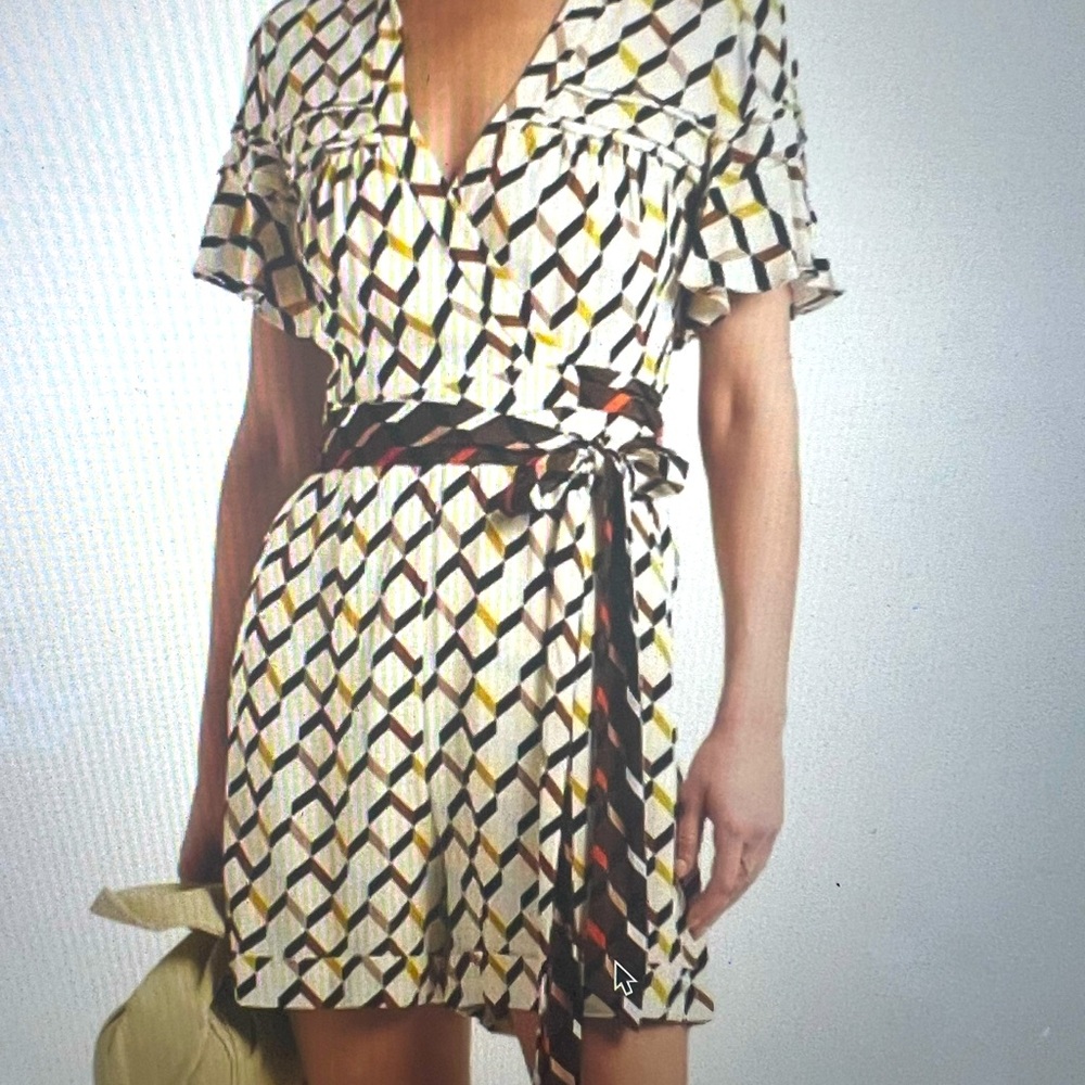 Never worn romper.